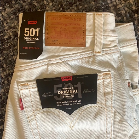 Levi’s! - Picture 5 of 6